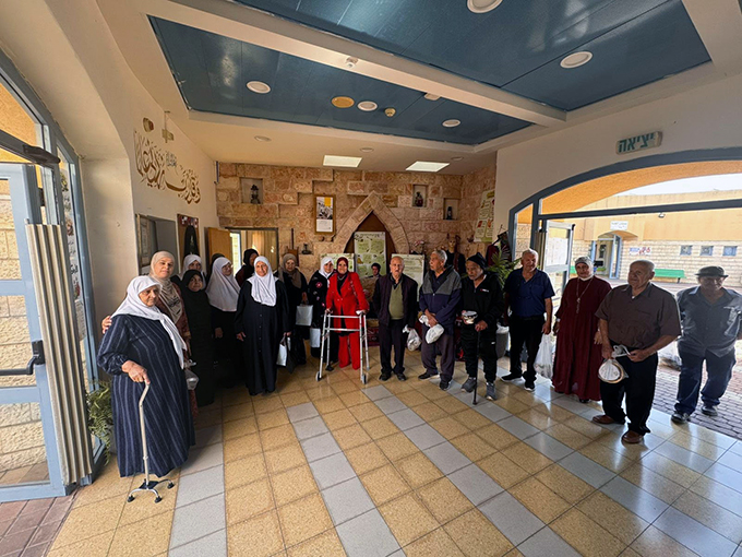 ملتقى الأجيال في مدرسة أجيال الابتدائية في جلجولية